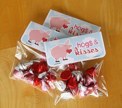 Hogs and Kisses Ffa Valentines, Hogs And Kisses, Pig Valentines, Pig Crafts, Missionary Gifts, Classroom Treats, Pig Party, Preschool Valentines, Daycare Activities