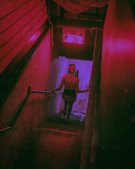 apricotmagazine on Instagram: “Awesome nightshot by @by.rabz” 80s Dark Wave Aesthetic, Vampire Club Aesthetic, 80s Night Aesthetic, Vampire Club, Nightlife Photography, Night Club Aesthetic, Graveyard Shift, Clubbing Aesthetic, Dark Grunge