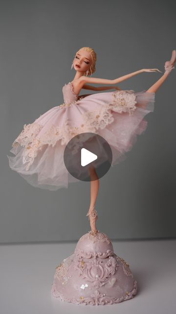 Ballerina Cake Ideas, Wedding Cake Tasting, Ballerina Cake, Ballerina Cake Topper, Ballerina Figurines, Fondant Figures Tutorial, Ballerina Cakes, Creative Birthday Cakes, Creative Birthday