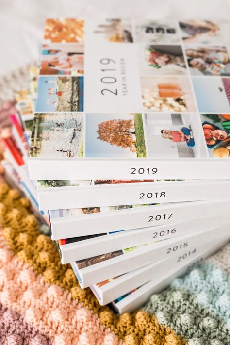 My game plan for organizing our family photos! - Boston Family Photographer | Kate L Photography Photo Organization Storage, Digital Photo Organization, Family Yearbook, Photo Book Inspiration, Picture Organization, Tips For Organizing, Photo Software, Family Photo Album, Cadeau Photo