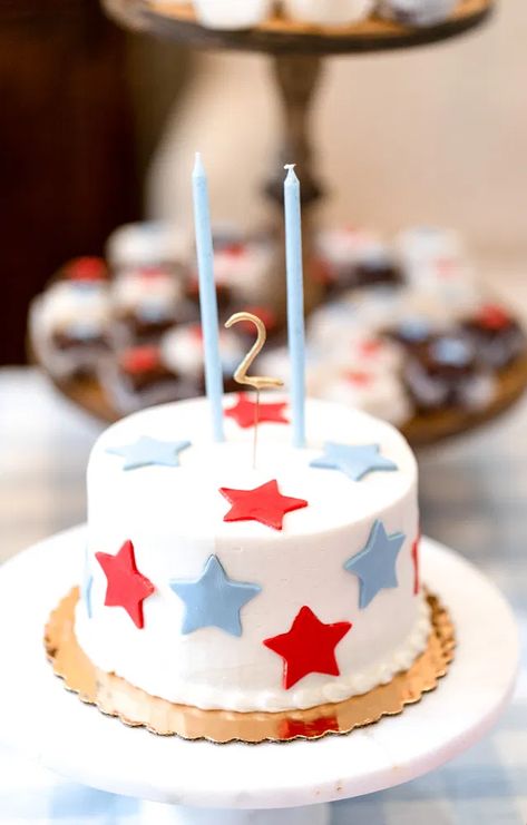 July First Birthday, Patriotic Smash Cake, Red White And Blue Smash Cake, American Birthday Cake, American Themed Birthday Party, Red White Blue First Birthday, All American One Birthday, 4th Of July Birthday Party Ideas, First Birthday Fourth Of July Theme