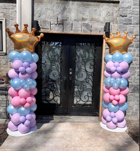 Princess Themed Birthday Party Ideas, Princess Balloon Columns, Princess Balloon Decorations, Princess Balloon, Princess Backdrops, Princess Balloons, Castle Party, Princess Birthday Party Decorations, Disney Princess Birthday Party