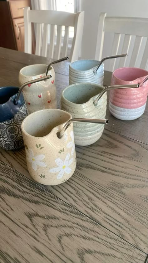 by @love.mud.pottery. Patio season, cannot wait! Which ones your favourite? FOLLOW👉 @loveinpottery for more pottery contents ☕️ ! visit… | Instagram Japanese Stoneware, Beginner Pottery, Clay Glaze, Kitchen Large, Clay Cup, Tanah Liat, Clay Inspo, Keramik Design, Clay Diy Projects