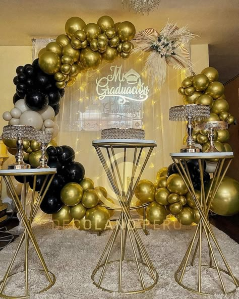 Mens Birthday Party Decorations, Graduation Photo Booth, Gold Graduation Party, Pinning Ceremony, Graduation Party Diy, Graduation Party Planning, Graduation Backdrop, Grad Party Decorations, Mens Birthday Party