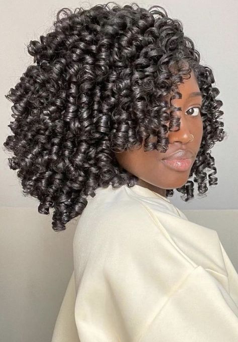 Big Loose Curls, Voice Of Hair, Hair Curling Tools, Medium Natural Hair Styles, Hair Expo, Perm Rod Set, Perm Rods, Beautiful Natural Hair, Braid Out