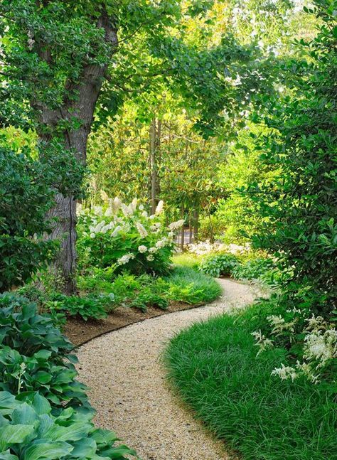 Ultimate collection of 25 most beautiful & DIY friendly   garden path ideas and very helpful resources from a professional landscape designer!  via A Piece Of Rainbow Small Garden With Stones, Walkway Landscaping, Walkways Paths, Gravel Garden, Garden Walkway, Have Inspiration, The Secret Garden, Garden Path, Traditional Landscape