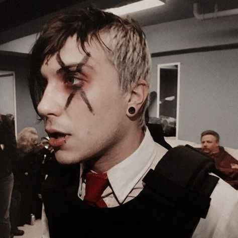 Frank Lero, I Love Mcr, Palaye Royale, Mikey Way, Frank Iero, Emo Bands, Gerard Way, My Chemical, Emo Boys