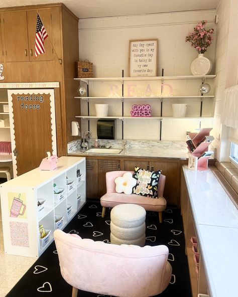 We are obsessed with how cute this classroom turned out! Cheers to an amazing school year Alexa! ❤️ Click the 🔗 in our profile to shop the Saved By The Pastel collection! #classroomdecor #classroominspiration #classroomtheme #classroomideas #pastelclassroom #newclassroom #teachersfollowteachers #teachertribe #teacherdecor Pink Classroom Theme, School Classroom Ideas, Teacher Vision Board, Pink Classroom, Cozy Classroom, Middle School English Classroom, Primary School Classroom, Teaching Classroom Decor, Elementary Classroom Themes