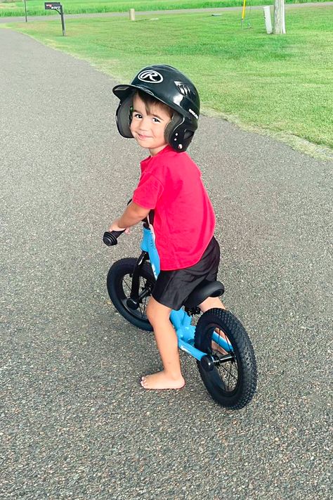 What's better than a new bike? 
🚴 A new bike at 15% off! Start your journey with Bicystar and save today. 🌟 
Use Code: BIKE1215 at checkout
Order Now: https://www.rfr.bz/pmlxnvn #bikeforkids #bikingwithtoddlers #littlebikerider #NewbieBiker Toddler Bicycle, Push Bikes, New Bike, Balance Bike, Cycling Workout, Golf Sport, Kids Bike, Outdoor Toys, Fishing Boats