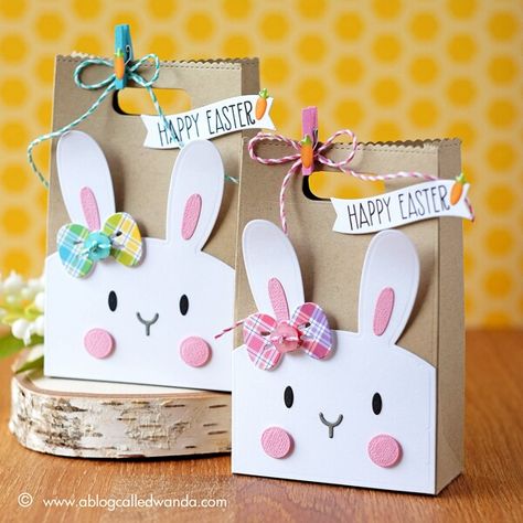 Bolsas para pascuas Easter Treat Box, Easter Treat Bags, Easter Favors, Easter Bags, Bunny Party, Bunny Birthday, Easter Projects, Mama Elephant, Easter Time