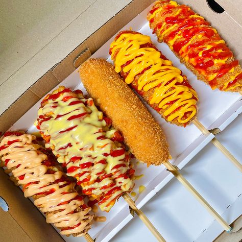 Korean Style Hot Dog, Korean Treats, Korean Corn Dog Aesthetic, Two Hands Korean Corn Dog, Cheese Corn Dogs Korean, Korean Hot Dog Street Food, Korean Corn, Melbourne Trip, Corndog Recipe