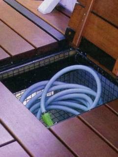 Deck Organization, Cottage Outdoor, Moderne Pools, Deck Storage, Sport Equipment, Sun Porch, Garden Hoses, Wire Basket, Exterior Ideas