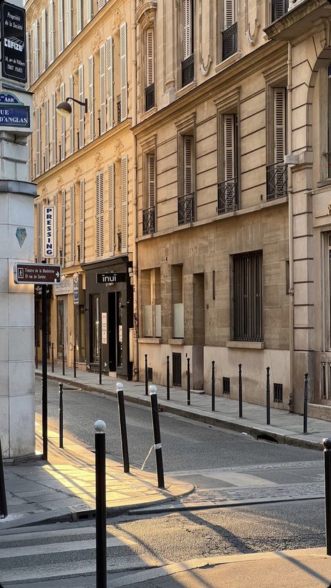 Paris Aesthetic Street, Paris Streets Aesthetic, Parisienne Aesthetic, Paris Streets, Street Background, France Aesthetic, Paris Vibes, Stone Street, European Aesthetic