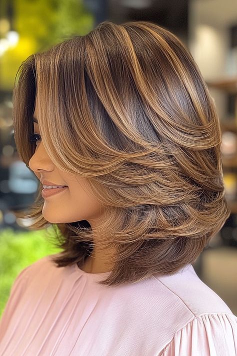 Layered Bob Haircut, Layered Caramel Balayage Medium Length Haircut U Shape, Shoulder Length Hair With Short Layers, Caramel Highlights Short Hair, Short Shoulder Length Hair With Layers, Bouncy Bob Haircut, Bob Haircuts Layered, Shoulder Length Layered Bob, 90s Layered Bob, Bob Haircut Layered