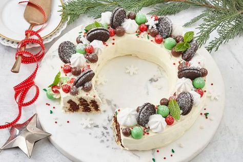 Chocolate Ripple Cake, Choc Ripple Cake, Cake Wreath, Ripple Cake, Christmas Stuffing, Christmas Recipes Easy, Aussie Christmas, Christmas Foods, Christmas Preparation