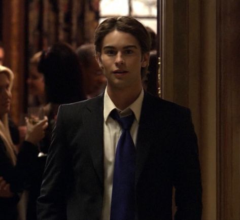 Nate Archibald Season 1, Nate Archibald Icon, Nate Gossip, Chance Crawford, Gossip Girl Party, Gossip Girl Season 1, Nate Gossip Girl, Chase Crawford, Blair And Serena