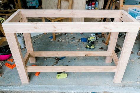 Build A Simple Table, Outdoor Console Table Diy, Diy Outdoor Console Table, Outdoor Table Diy, Diy Buffet Table, Outdoor Serving Table, Bar Table Diy, Outdoor Buffet Tables, Small Buffet Table