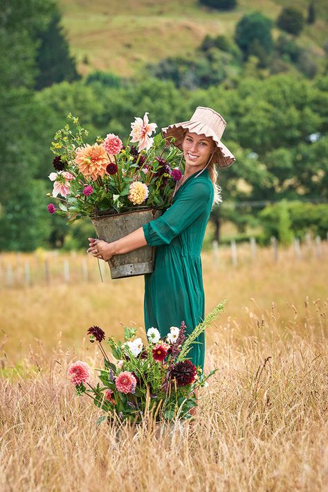 Slow flowers in Ahuroa Valley: How Aila Morgan Guthrie grew a seasonal-flower business from the ground up Soul Words, Store Hats, Slow Flower, Watermelon Plant, Flower Business, Seed Catalogs, Seasonal Flowers, Flower Farm, Weekend Vibes