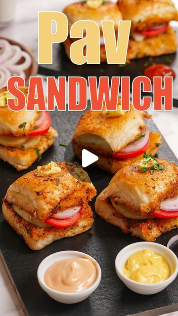 Pav Sandwich, Sandwich Indian, Masala Pav, Sandwich Recipes Indian, Vegetarian Starters, Yummy Sandwiches, Lunch Recipes Indian, Pav Recipe, Pav Bhaji Masala