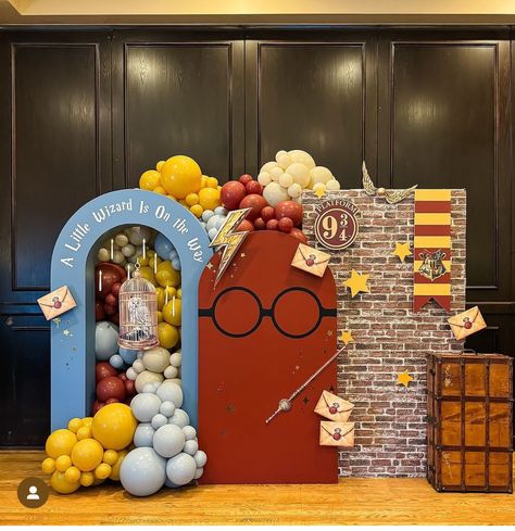 Harry Potter Theme Birthday Party, Harry Potter Themed Baby Shower, Harry Potter Balloons, Harry Potter Birthday Decorations, Harry Potter Shower, Harry Potter Theme Birthday, Harry Potter 5, Cumpleaños Harry Potter, Harry Potter Birthday Cake