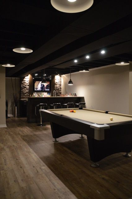 Basement Sports Bar Ideas, Dark Basement Ideas, Basement Aesthetic, Finished Basement Bars, Basement Sports Bar, Modern Basement Bar, Modern Mansion Interior, Gray Basement, Basement Suite