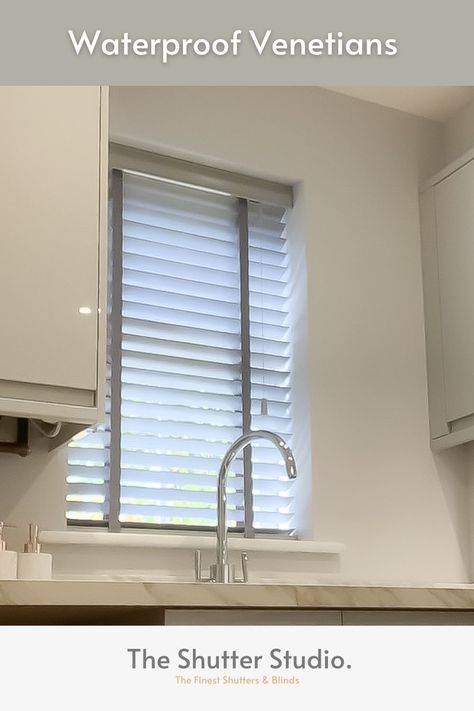 Blinds Kitchen, Waterproof Blinds, Wooden Range, Blind Ideas, Aluminum Blinds, Small Window, Upvc Windows, Wood Blinds, Venetian Blinds