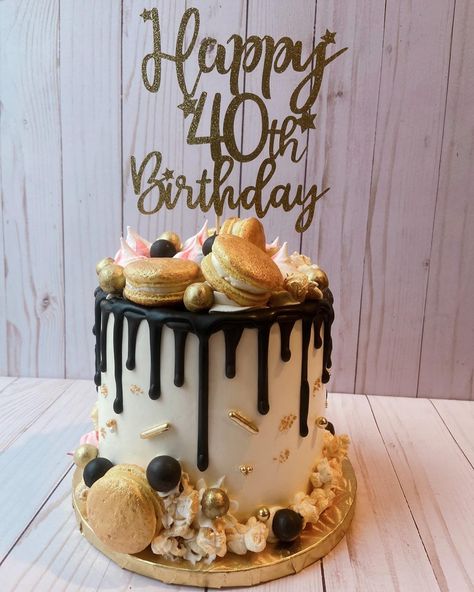 40 Year Old Birthday Cake, 40th Birthday Cakes Women, 40th Birthday Cake Ideas For Men, 40th Birthday Cake Ideas For Women, 40th Birthday Gifts Diy, Happy 40th Birthday Cake, Country Birthday Cakes, 40th Birthday Cake For Women, 40th Birthday Cakes For Men