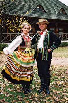 Australia Poland Traditions, Polish Traditional Costume, Polish Folklore, Folklore Fashion, Polish Heritage, Polish Girl, Costumes Around The World, Australia Clothes, Polish Folk Art