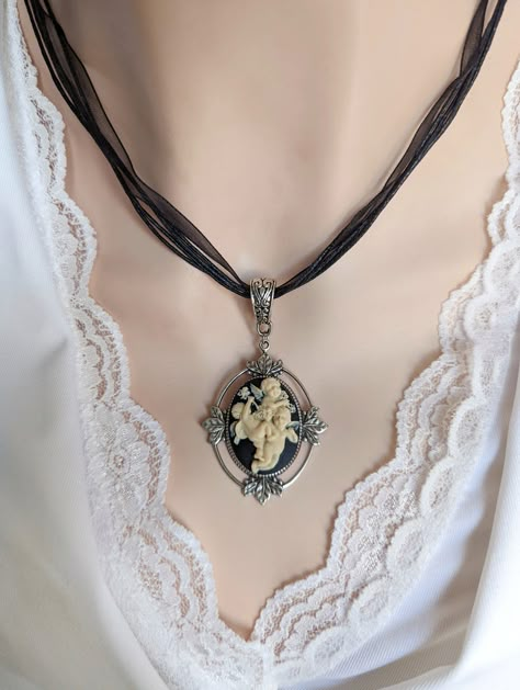 Victorian Gothic Jewelry, Ribbon Choker Necklace, Gothic Bride, Ribbon Choker, Jewelry Gothic, Jewelry Board, Angel Necklace, Bride Jewelry, Ribbon Necklace