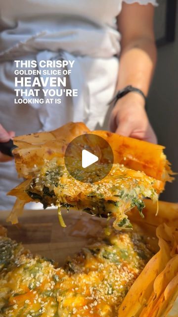 Anna Frazer (Whosyumami) on Instagram: "Crispy golden slice of heaven 😍 Spicy filo pie 👇🏻   Ingredients (serves 6)  1 packet (7 sheets) of filo pastry   For the filling:  1 white onion - finely sliced  3 spring onions  100g fresh spinach  1 handful fresh parsley - roughly chopped  1 handful fresh dill - roughly chopped  1 lemon zested  75g feta - crumbled  1 egg  Salt & pepper   For the butter  1 tbsp gochujang paste  100g salted butter   Method;  Blanch the spinach in some boiling water for 10 seconds then plunge straight into cold water. Gather it up in your hands and squeeze as much water as you can from it. Roughly chop & set aside.  Sweat your onions in a frying pan until soft & jammy (15-20 mins) then add your spring onions. Leave to cool.  Combine the onion mixture with the spina Spanikota Puff Pastry, Fillo Pastry Recipes, Philo Pastry, Filo Pastry Recipes Savoury, Spinach Feta Egg, Filo Pastry Pie, Pie Savory, Spicy Butter, Gochujang Paste