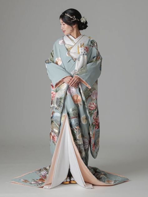 Fancy Kimono, Japanese Wedding Dress, Elegant Silk Dresses, Chinese Fancy Dress, Kimono Traditional, My Future Husband, Japanese Traditional Clothing, To My Future Husband, Traditional Japanese Kimono