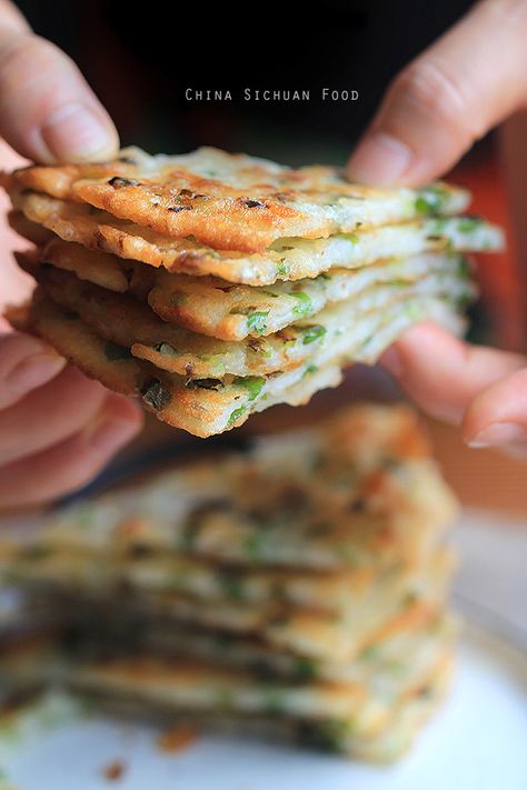 Easy Scallion Pancakes, From Batter Directly | China Sichuan Food Scallion Pancakes Chinese, Chinese Breakfast, Scallion Pancakes, Chinese People, Easy Chinese, Think Food, Chinese Dishes, Chinese Cooking, Asian Cooking