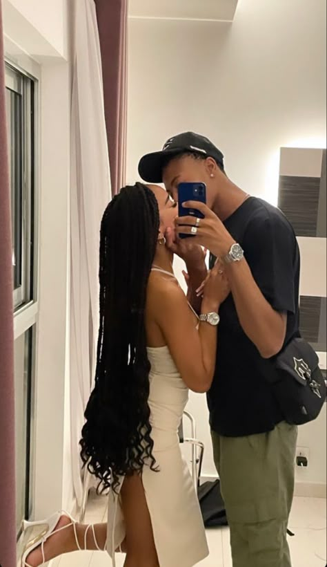 Old Money Aesthetic Profile Picture, Black Women Lingeniere, Couple Fits, Cute Couple Outfits, Black Love Couples, Couples Vibe, Black Couples Goals, Cute Relationship Photos, Cute Couples Photos