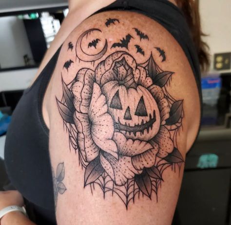 Spiderweb And Flower Tattoo, Pumpkin And Sunflower Tattoo, Flower And Pumpkin Tattoo, Flower Pumpkin Tattoo, Spooky Sunflower Tattoo, Spooky Floral Sleeve Tattoo, Pumpkin Tattoos, Tattoo Stomach, Pumpkin Tattoo