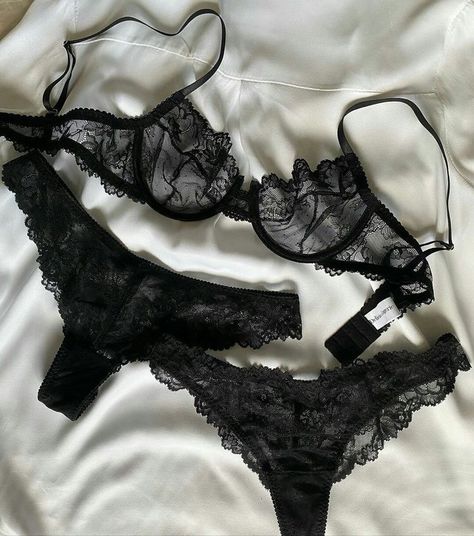 Lingerielook Aesthetic, Cute Lingerie, Lingerie Outfits, Pretty Lingerie, Designer Swimwear, Alternative Outfits, Luxury Lingerie, Bra And Panty Sets, Black Lingerie