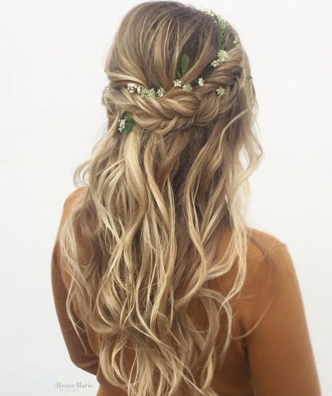 Boho Bridal Hair, Rustic Wedding Hairstyles, Boho Wedding Hair, Wedding Hair Inspiration, Wedding Boho, Braided Updo, Half Up Hair, Boho Hairstyles, Wedding Hair And Makeup