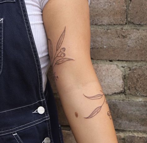 Australia Tattoo, Australian Tattoo, Native Tattoos, Branch Tattoo, 3 Tattoo, Plant Tattoo, Weird Tattoos, Australian Native, Feminine Tattoos