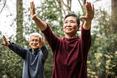 Defining Where Old Age Starts Magnesium Vitamins, Tai Chi Moves, Slow Aging, Improve Cognitive Function, Knee Injury, Healthy Aging, Raw Food, Aerobic Exercise, Aging Well