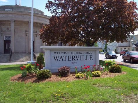 This is the charming town of Waterville is in Kennebec County. About 16,000 people call this idyllic place home. Waterville Maine, River Town, Good Conversation, Colby, Facebook Page, Historical Sites, Main Street, Fall In Love, Portland