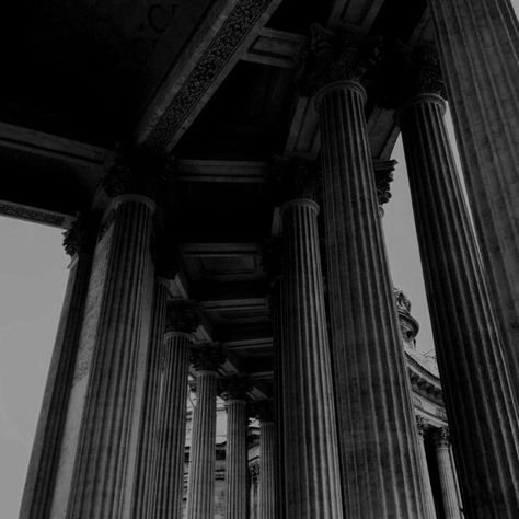 Greek Mythology Zeus, Greek Mythology Aesthetic, Greece Vibes, Hades Aesthetic, Ancient Greece Aesthetic, Mythology Aesthetic, Thor Odinson, Sky Weather, Greek Temple