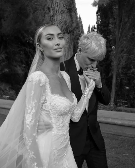 Former Made in Chelsea stars Sophie Habboo and Jamie Laing have celebrated their first wedding anniversary 🎉 🤍 The couple tied the knot in a dazzling destination wedding in Spain in May 2023. Sophie wore a custom ivory lace Emma Beaumont gown for their star-studded celebration at Villa Las Sirenas in Sotogrande 👰 💍 The couple made it official in a legal ceremony in London the month before where Sophie wowed in a phenomenal Vivienne Westwood mini. 🌟 Click the link in our bio to see even mo... Spain In May, Sophie Habboo, Jamie Laing, Dream Photos, Wedding In Spain, Bridal Editorial, Wedding Spain, Made In Chelsea, Southern Spain