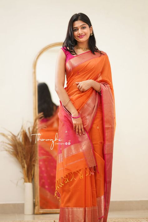 Saree Wearing Style, Saree Pic, Saree Wearing, Saree Wearing Styles, Girls Dresses Diy, Cotton Saree Designs, Orange Saree, Pink Border