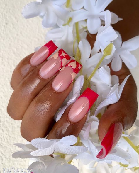 Nails valentines days inspiration Nail Ideas Valentines, Longer Nails, Winter Nail Ideas, Vday Nails, Nail Board, Different Skin Tones, Nails Done, Heart Nails, Nail Charms