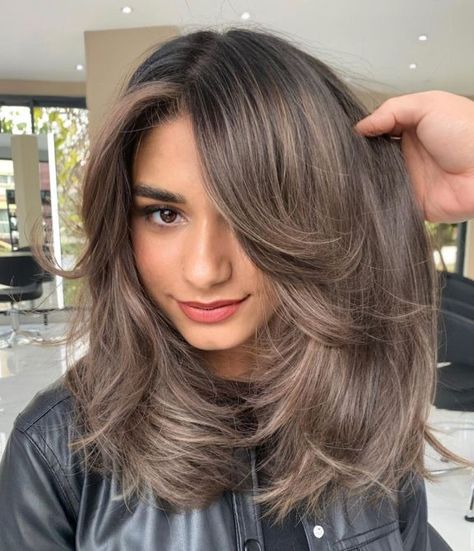 Hair Colors Easy To Maintain, Ash Brown Hair Color 2023, Hair Color Ideas For Brunettes2023, Hair Color 2023 Trends Women Brunette, Latest Hair Color Trends 2023 For Women, New Hair Colour Trend 2023, Hair Colour Trends 2023 Brunette, Trending Hair Colors 2023, Brown Short Hair Colors