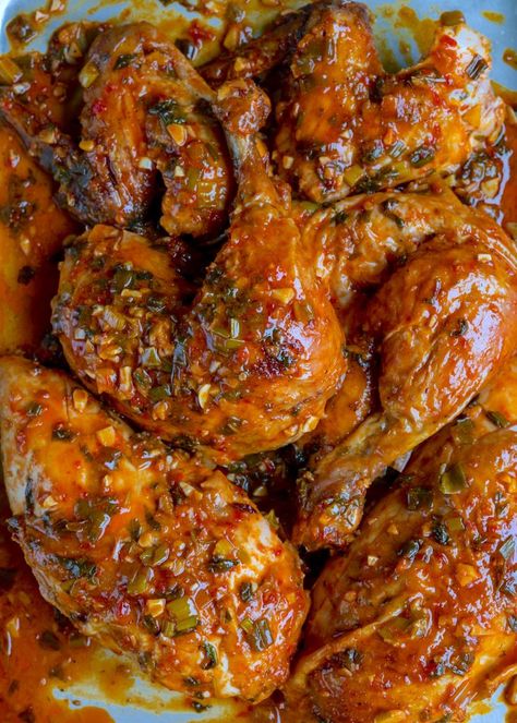 Spicy Lemon Garlic Chicken (Chicken Maison Copycat) Garlic Jalapeño Chicken, Spicy Lemon Garlic Chicken, Spicy Roasted Chicken, Spicy Lemon Chicken, Awesome Sauce Chicken, Lemon Savory Recipes, Chili Garlic Chicken, Juicy Recipes, Continental Recipes