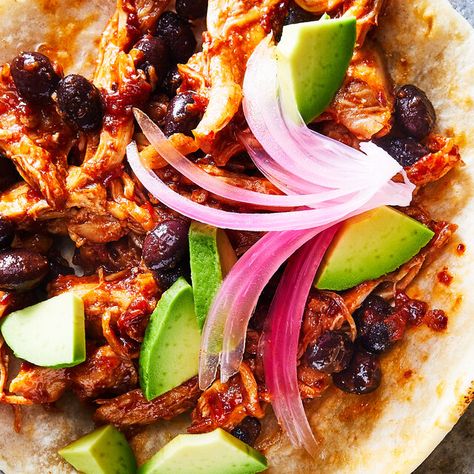 16 slow cooker recipes you can prep and forget Marinated Celery, Chipotle Tacos, Lentil Sausage Soup, Tacos Chicken, Amazing Slow Cooker Recipes, Honey Chipotle Chicken, Slow Cooker Corned Beef, Pickled Onion, Celery Salad