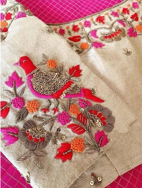 Faamy's Cotton Blouse Design, Stylish Blouses, Blouse Works, Wedding Saree Blouse Designs, Blouse Designer, Cutwork Blouse Designs, Maggam Works, Blouse Embroidery, Maggam Work Blouse Designs