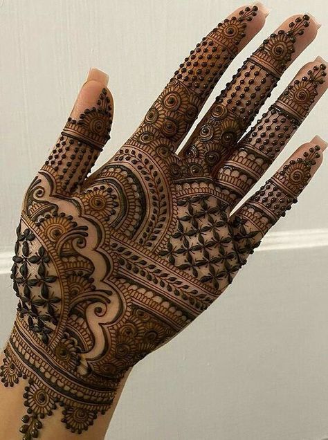 Front Mendhi Designs Latest, Classic Mehndi Design, Mehndi Design Arabic Front Hand, Front Mehndi Designs For Hands, Mehendi For Front Hand, Latest Arabic Mehndi Designs Front Hand, Stylish Mehndi Designs For Front Hand, Mehendi Designs For Hands Arabic, Latest Mehndi Designs Front Hand