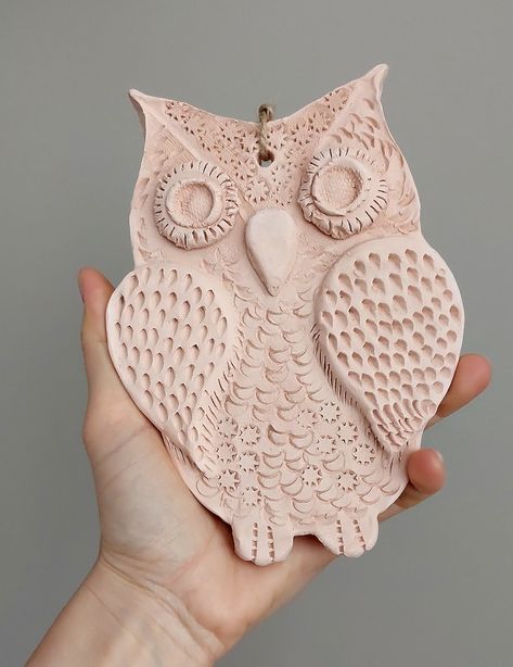 Ceramic Owl Wall Hanging Decor, Pottery Bird Wall Art, Owl Wall Decor, Bohemian Clay Wall Hanging - Etsy Owl Clay Art, Clay Wall Hanging Ideas, Ceramic Wall Art Hanging, Clay Projects For Adults, Clay Wall Art Diy, Pottery Owls, Clay Wall Decor, Clay Owls, Hanging Pottery