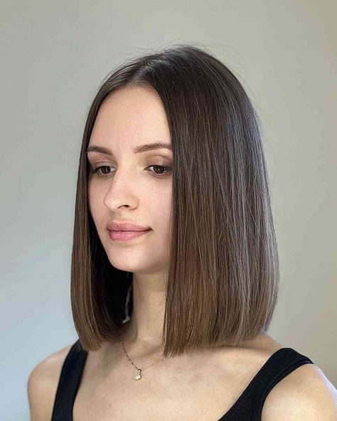 Long Bob Hairstyles For Thick Hair, Shoulder Haircut, Easy Trendy Hairstyles, Bob Hairstyles For Thick, Long To Short Hair, Short Straight Hair, Shoulder Length Hair Cuts, Long Bob Hairstyles, Haircuts For Fine Hair